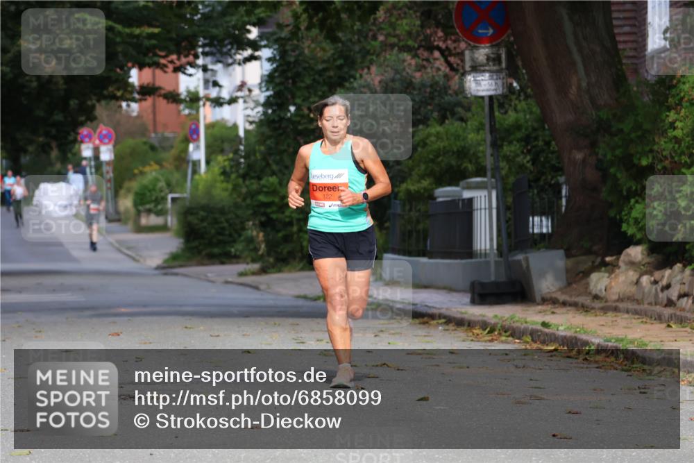 25.08.2024 - 20. Blankeneser Heldenlauf Strokosch-Dieckow http://msf.ph/oto/6858099 25.08.2024 09:50:22 Ziel 122 meine-sportfotos.de