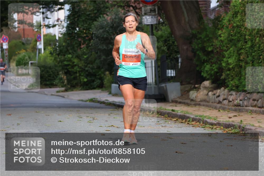 25.08.2024 - 20. Blankeneser Heldenlauf Strokosch-Dieckow http://msf.ph/oto/6858105 25.08.2024 09:50:23 Ziel 122 meine-sportfotos.de