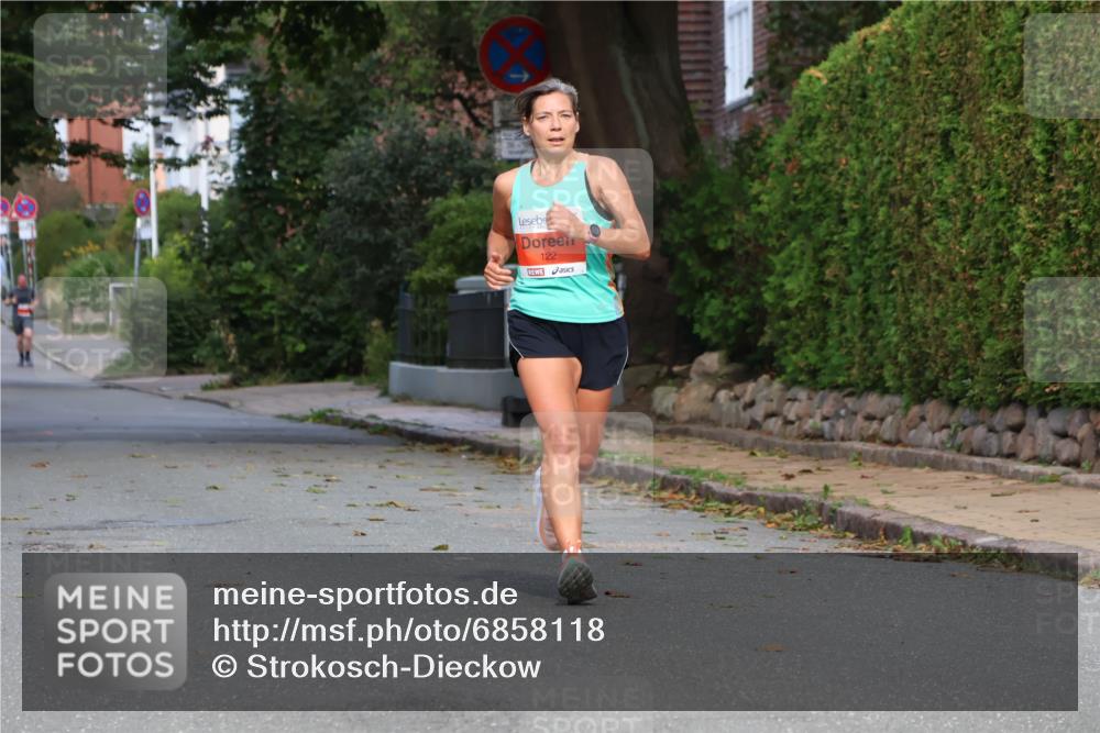 25.08.2024 - 20. Blankeneser Heldenlauf Strokosch-Dieckow http://msf.ph/oto/6858118 25.08.2024 09:50:24 Ziel 122 meine-sportfotos.de