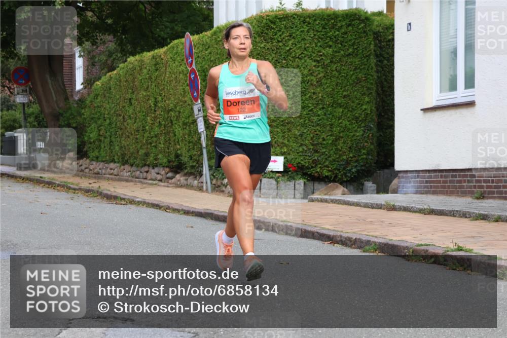 25.08.2024 - 20. Blankeneser Heldenlauf Strokosch-Dieckow http://msf.ph/oto/6858134 25.08.2024 09:50:26 Ziel 122 meine-sportfotos.de