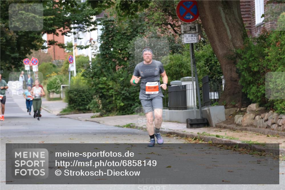 25.08.2024 - 20. Blankeneser Heldenlauf Strokosch-Dieckow http://msf.ph/oto/6858149 25.08.2024 09:50:46 Ziel 190 meine-sportfotos.de