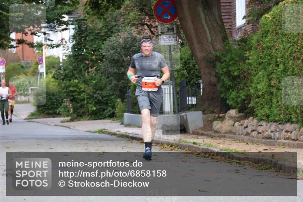 25.08.2024 - 20. Blankeneser Heldenlauf Strokosch-Dieckow http://msf.ph/oto/6858158 25.08.2024 09:50:47 Ziel 190 meine-sportfotos.de