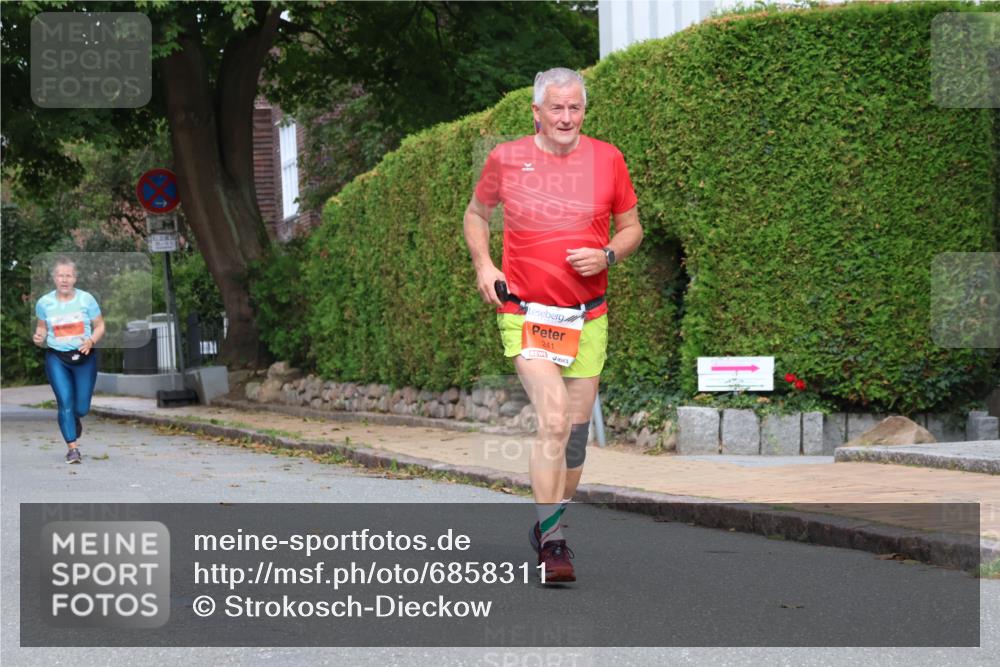 25.08.2024 - 20. Blankeneser Heldenlauf Strokosch-Dieckow http://msf.ph/oto/6858311 25.08.2024 09:51:09 Ziel 102, 114, 123, 241 meine-sportfotos.de