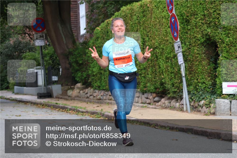 25.08.2024 - 20. Blankeneser Heldenlauf Strokosch-Dieckow http://msf.ph/oto/6858349 25.08.2024 09:51:12 Ziel 102, 241 meine-sportfotos.de