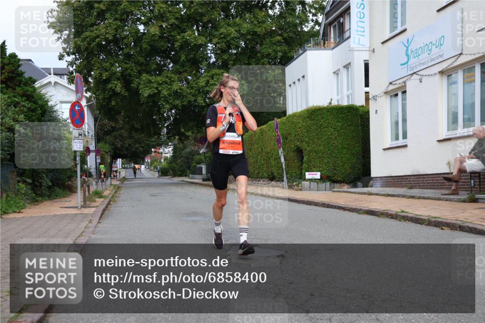 25.08.2024 - 20. Blankeneser Heldenlauf Strokosch-Dieckow http://msf.ph/oto/6858400 25.08.2024 09:51:26 Ziel 177 meine-sportfotos.de