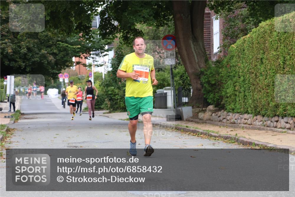 25.08.2024 - 20. Blankeneser Heldenlauf Strokosch-Dieckow http://msf.ph/oto/6858432 25.08.2024 09:51:50 Ziel 289 meine-sportfotos.de