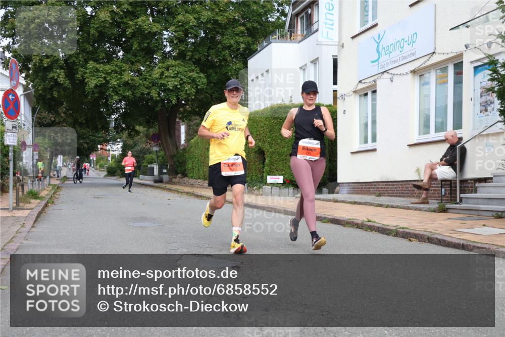 25.08.2024 - 20. Blankeneser Heldenlauf Strokosch-Dieckow http://msf.ph/oto/6858552 25.08.2024 09:52:04 Ziel 203, 260, 261 meine-sportfotos.de