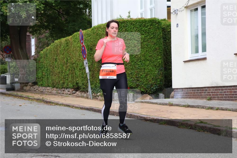 25.08.2024 - 20. Blankeneser Heldenlauf Strokosch-Dieckow http://msf.ph/oto/6858587 25.08.2024 09:52:09 Ziel 203, 260, 261 meine-sportfotos.de