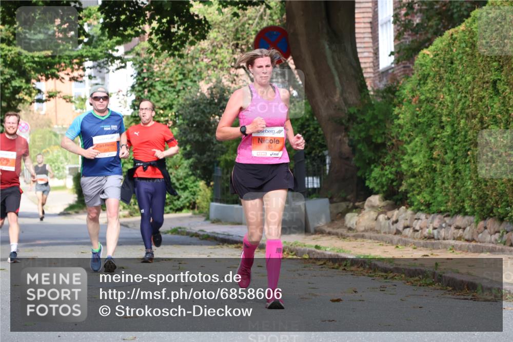 25.08.2024 - 20. Blankeneser Heldenlauf Strokosch-Dieckow http://msf.ph/oto/6858606 25.08.2024 09:52:30 Ziel 183, 248, 263, 267 meine-sportfotos.de