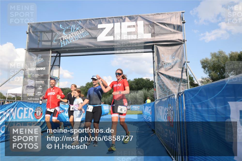 25.08.2024 - Elbe Triathlon Hamburg H.Heesch http://msf.ph/oto/6858727 25.08.2024 16:26:28 Ziel  meine-sportfotos.de