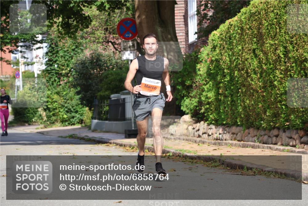 25.08.2024 - 20. Blankeneser Heldenlauf Strokosch-Dieckow http://msf.ph/oto/6858764 25.08.2024 09:52:41 Ziel 224, 248, 263, 267 meine-sportfotos.de