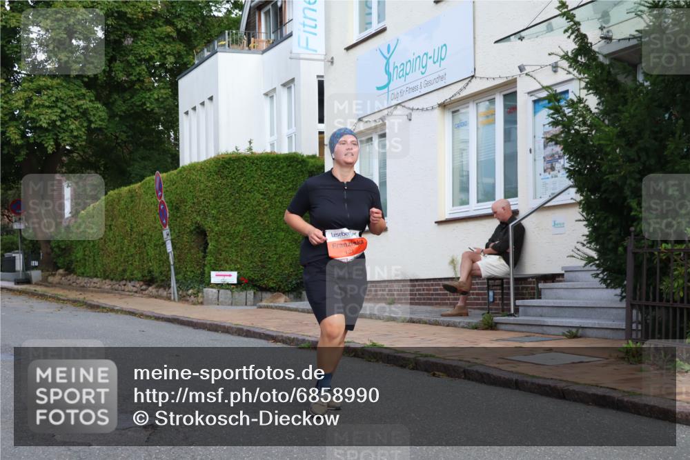 25.08.2024 - 20. Blankeneser Heldenlauf Strokosch-Dieckow http://msf.ph/oto/6858990 25.08.2024 09:53:19 Ziel 181 meine-sportfotos.de