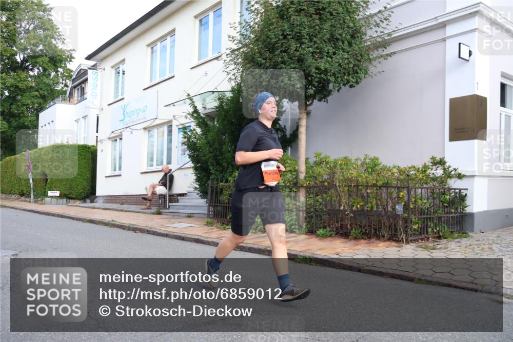 25.08.2024 - 20. Blankeneser Heldenlauf Strokosch-Dieckow http://msf.ph/oto/6859012 25.08.2024 09:53:21 Ziel 181 meine-sportfotos.de