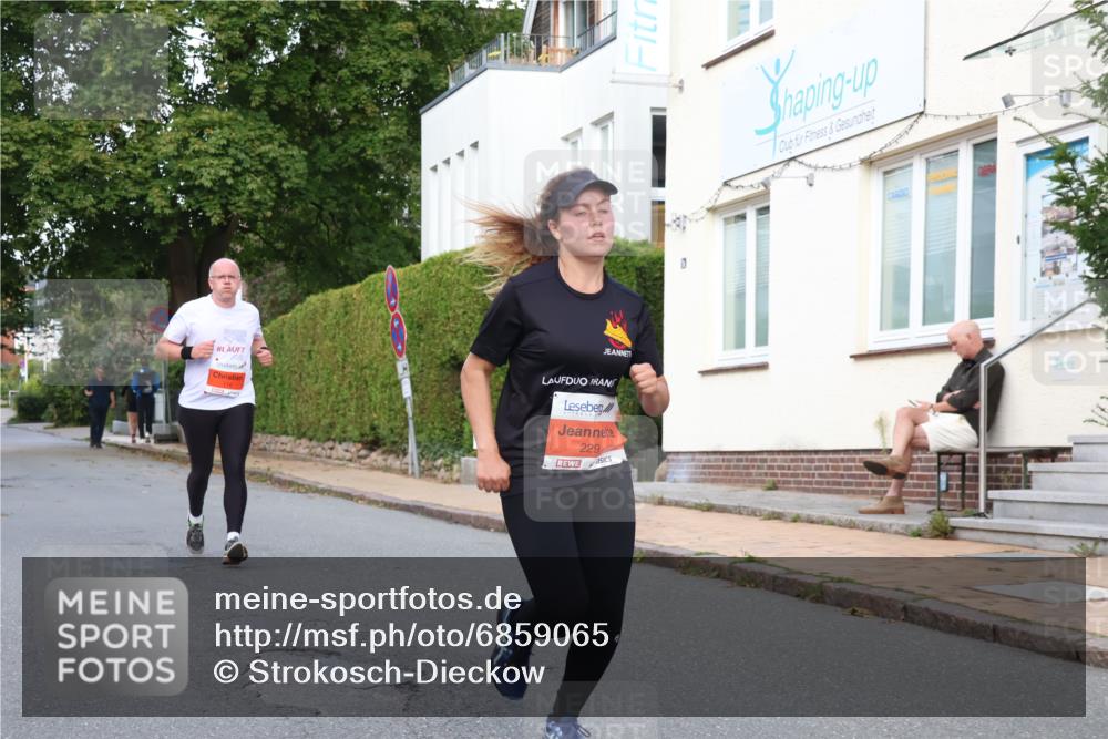 25.08.2024 - 20. Blankeneser Heldenlauf Strokosch-Dieckow http://msf.ph/oto/6859065 25.08.2024 09:54:09 Ziel 116, 229, 230 meine-sportfotos.de