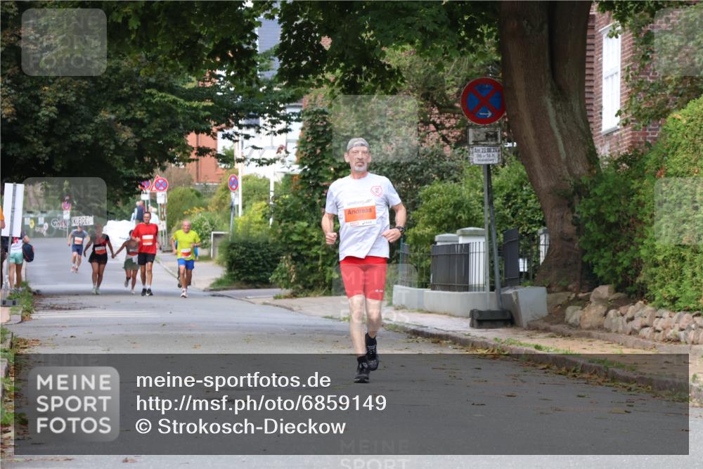 25.08.2024 - 20. Blankeneser Heldenlauf Strokosch-Dieckow http://msf.ph/oto/6859149 25.08.2024 09:54:52 Ziel 107 meine-sportfotos.de