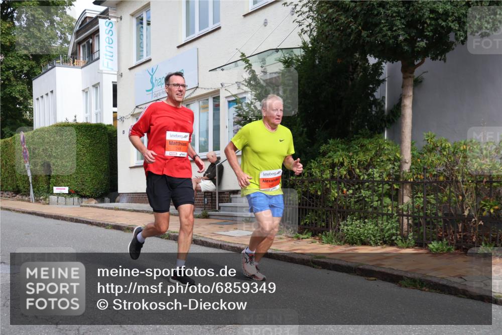 25.08.2024 - 20. Blankeneser Heldenlauf Strokosch-Dieckow http://msf.ph/oto/6859349 25.08.2024 09:55:18 Ziel 245, 246, 258, 259 meine-sportfotos.de