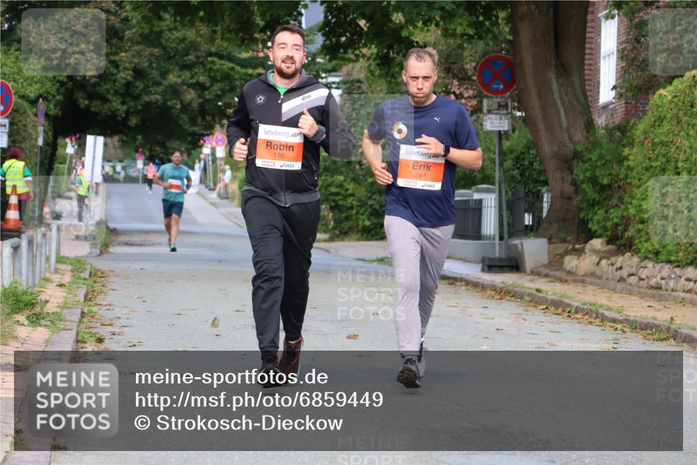 25.08.2024 - 20. Blankeneser Heldenlauf Strokosch-Dieckow http://msf.ph/oto/6859449 25.08.2024 09:55:55 Ziel 184, 196 meine-sportfotos.de