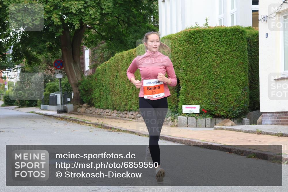 25.08.2024 - 20. Blankeneser Heldenlauf Strokosch-Dieckow http://msf.ph/oto/6859550 25.08.2024 09:56:44 Ziel 227 meine-sportfotos.de
