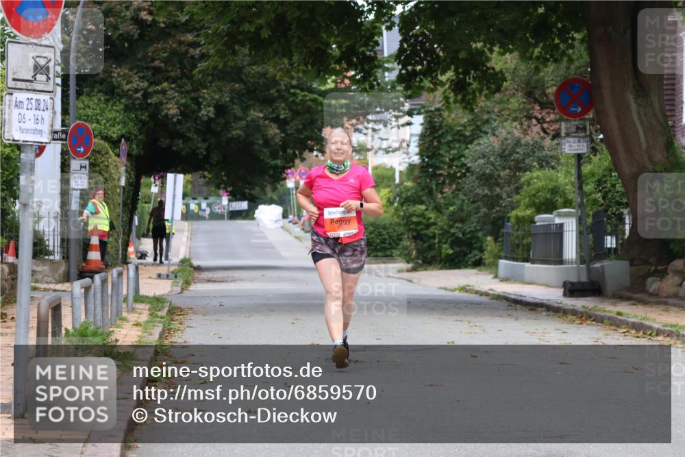 25.08.2024 - 20. Blankeneser Heldenlauf Strokosch-Dieckow http://msf.ph/oto/6859570 25.08.2024 09:57:39 Ziel 133 meine-sportfotos.de