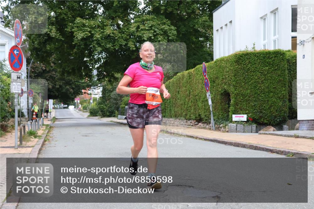 25.08.2024 - 20. Blankeneser Heldenlauf Strokosch-Dieckow http://msf.ph/oto/6859598 25.08.2024 09:57:43 Ziel 133 meine-sportfotos.de