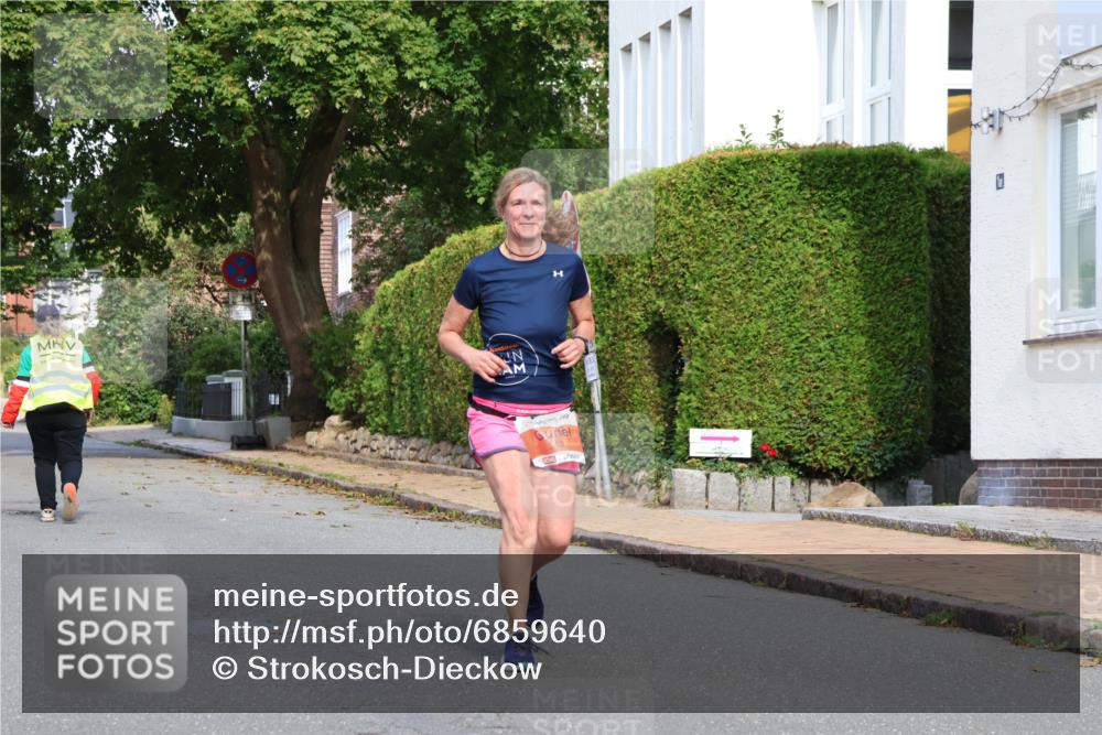 25.08.2024 - 20. Blankeneser Heldenlauf Strokosch-Dieckow http://msf.ph/oto/6859640 25.08.2024 09:59:11 Ziel 213 meine-sportfotos.de