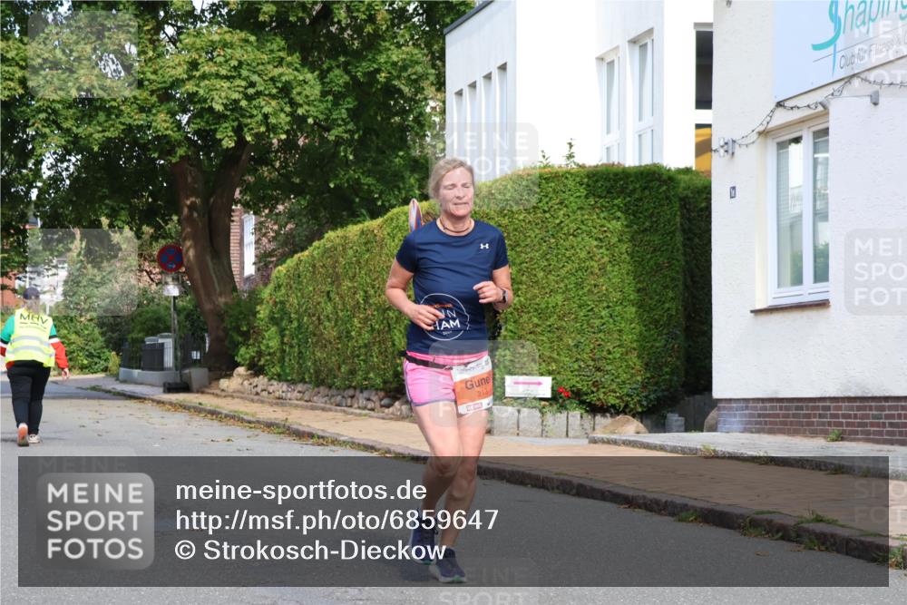 25.08.2024 - 20. Blankeneser Heldenlauf Strokosch-Dieckow http://msf.ph/oto/6859647 25.08.2024 09:59:11 Ziel 213 meine-sportfotos.de