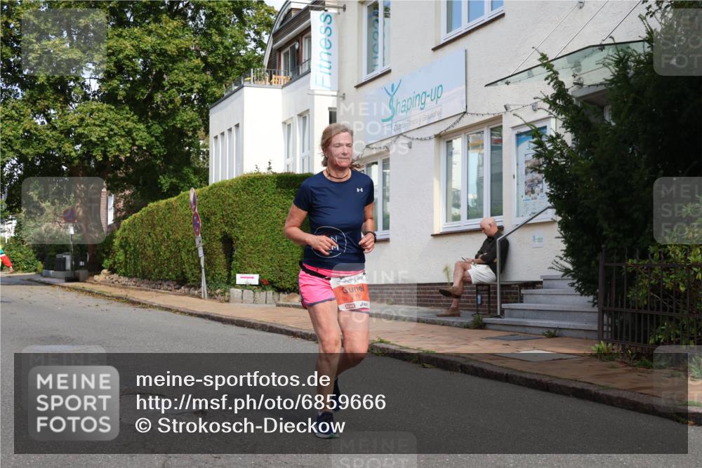 25.08.2024 - 20. Blankeneser Heldenlauf Strokosch-Dieckow http://msf.ph/oto/6859666 25.08.2024 09:59:12 Ziel 213 meine-sportfotos.de