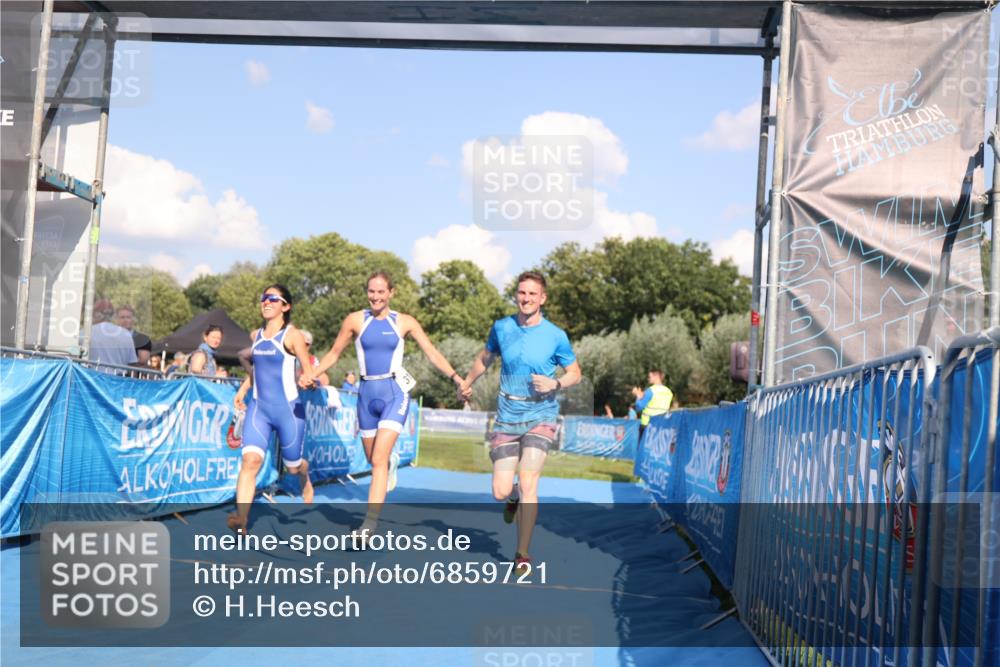 25.08.2024 - Elbe Triathlon Hamburg H.Heesch http://msf.ph/oto/6859721 25.08.2024 16:34:42 Ziel  meine-sportfotos.de
