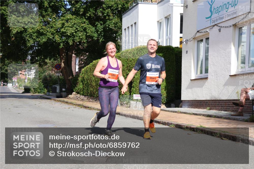25.08.2024 - 20. Blankeneser Heldenlauf Strokosch-Dieckow http://msf.ph/oto/6859762 25.08.2024 09:59:58 Ziel 218, 219 meine-sportfotos.de