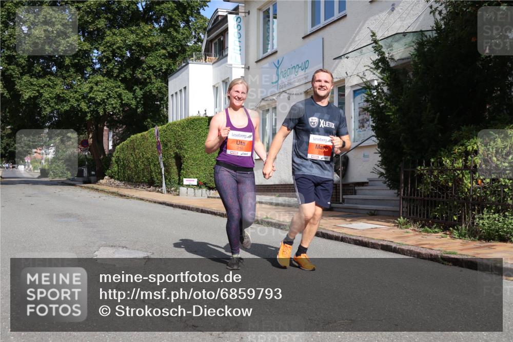 25.08.2024 - 20. Blankeneser Heldenlauf Strokosch-Dieckow http://msf.ph/oto/6859793 25.08.2024 09:59:59 Ziel 218, 219 meine-sportfotos.de