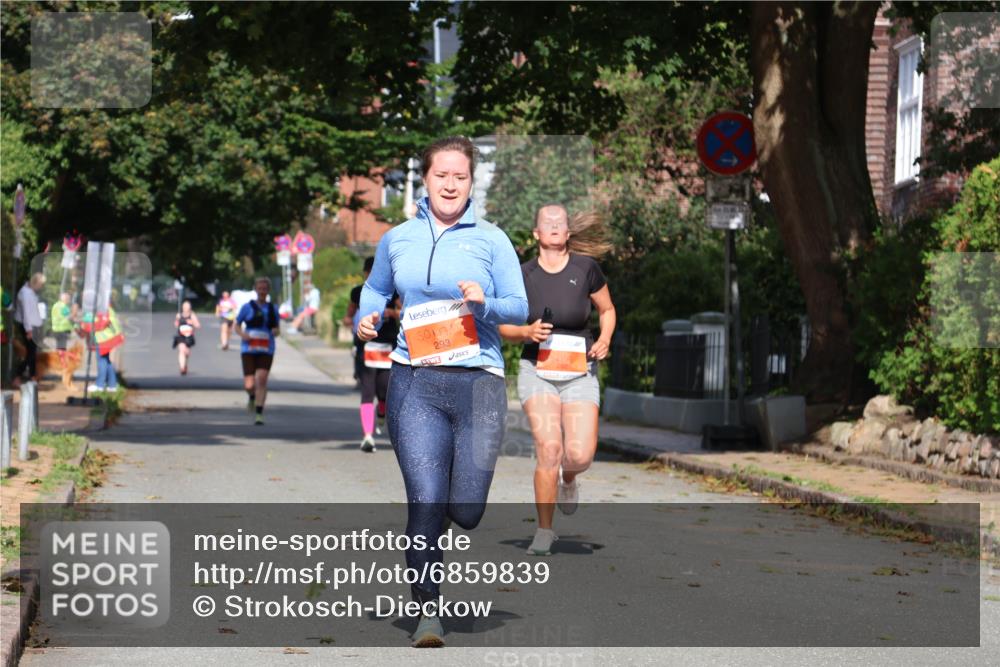 25.08.2024 - 20. Blankeneser Heldenlauf Strokosch-Dieckow http://msf.ph/oto/6859839 25.08.2024 10:00:38 Ziel 292, 293 meine-sportfotos.de
