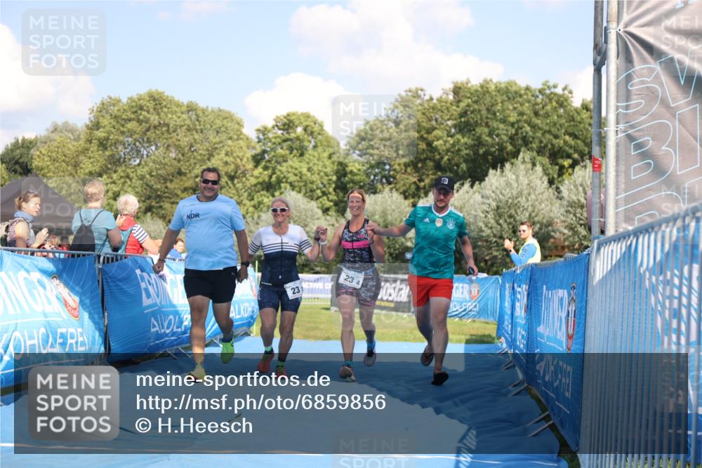 25.08.2024 - Elbe Triathlon Hamburg H.Heesch http://msf.ph/oto/6859856 25.08.2024 16:36:00 Ziel  meine-sportfotos.de