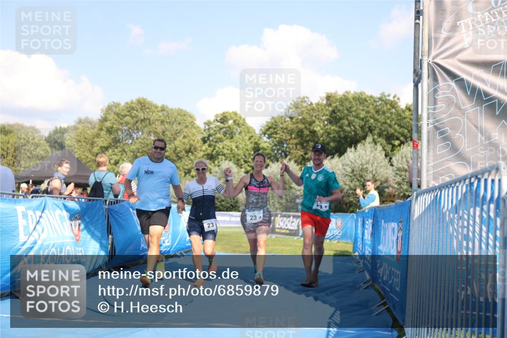 25.08.2024 - Elbe Triathlon Hamburg H.Heesch http://msf.ph/oto/6859879 25.08.2024 16:36:00 Ziel  meine-sportfotos.de