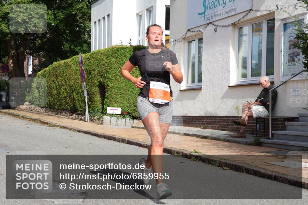 25.08.2024 - 20. Blankeneser Heldenlauf Strokosch-Dieckow http://msf.ph/oto/6859955 25.08.2024 10:00:43 Ziel 109, 172, 292, 293 meine-sportfotos.de