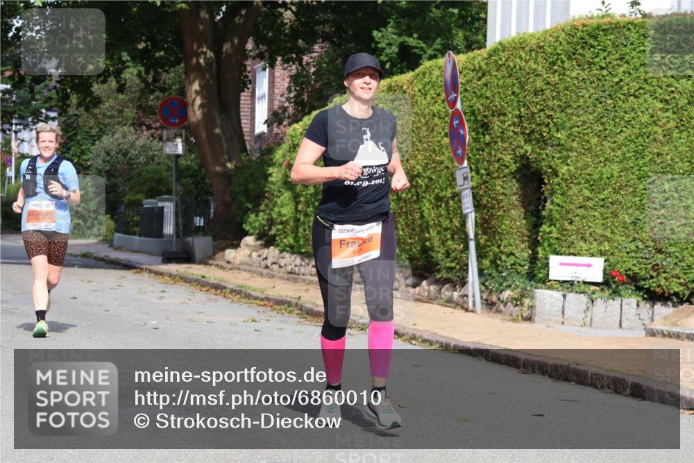 25.08.2024 - 20. Blankeneser Heldenlauf Strokosch-Dieckow http://msf.ph/oto/6860010 25.08.2024 10:00:49 Ziel 109, 172 meine-sportfotos.de