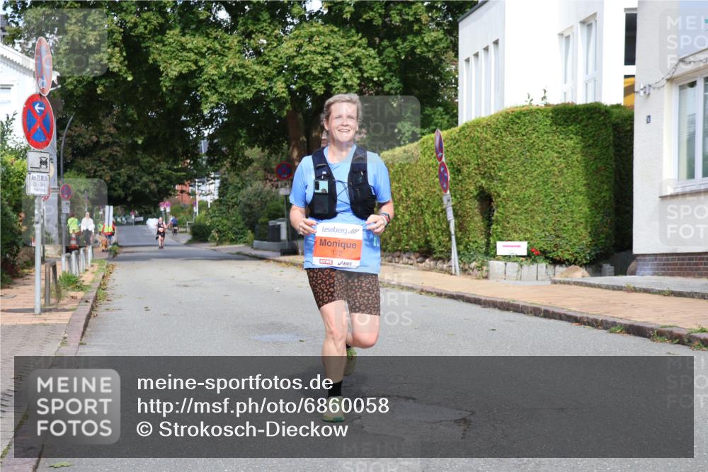 25.08.2024 - 20. Blankeneser Heldenlauf Strokosch-Dieckow http://msf.ph/oto/6860058 25.08.2024 10:00:52 Ziel 109, 172 meine-sportfotos.de
