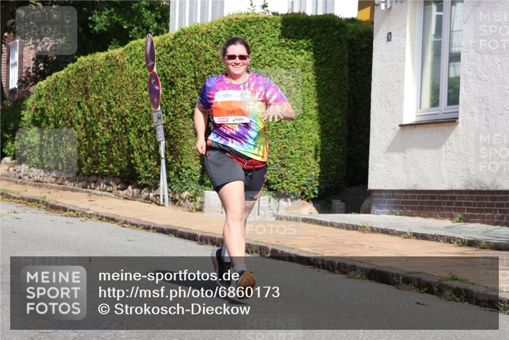 25.08.2024 - 20. Blankeneser Heldenlauf Strokosch-Dieckow http://msf.ph/oto/6860173 25.08.2024 10:01:21 Ziel 290 meine-sportfotos.de