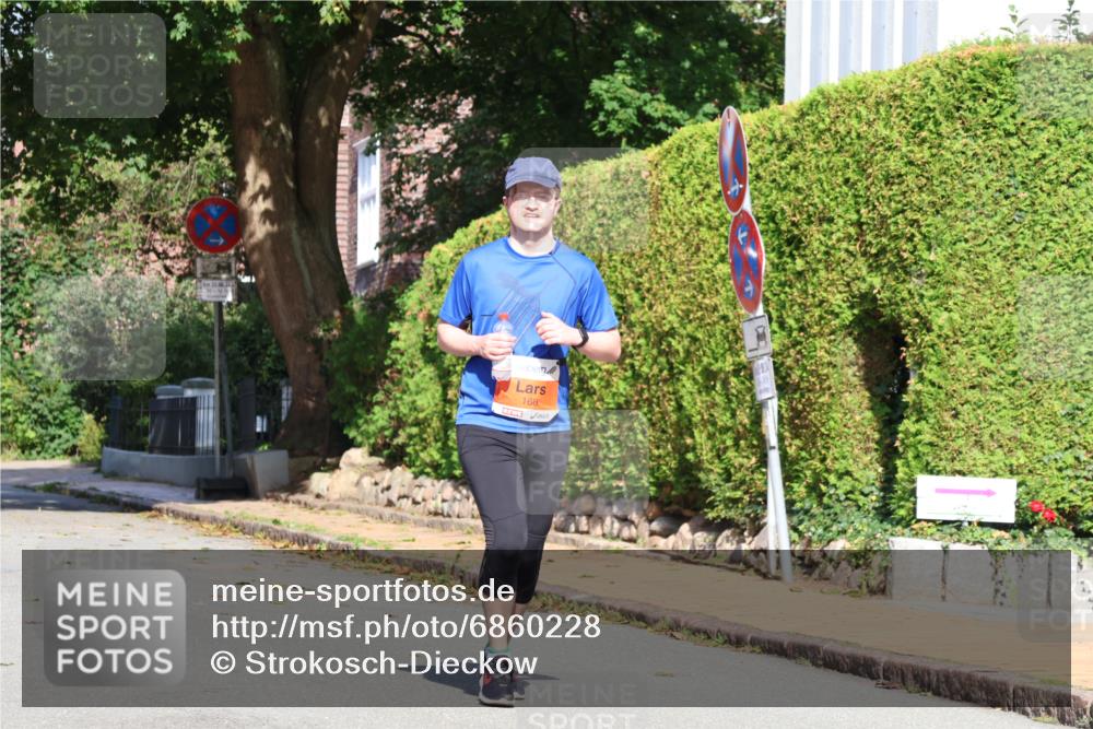 25.08.2024 - 20. Blankeneser Heldenlauf Strokosch-Dieckow http://msf.ph/oto/6860228 25.08.2024 10:03:52 Ziel 168 meine-sportfotos.de