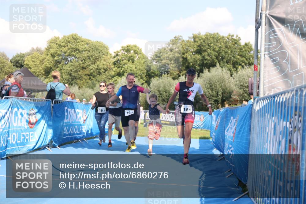 25.08.2024 - Elbe Triathlon Hamburg H.Heesch http://msf.ph/oto/6860276 25.08.2024 16:42:01 Ziel  meine-sportfotos.de