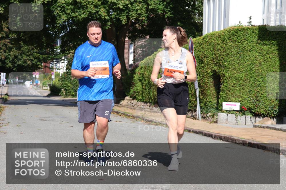 25.08.2024 - 20. Blankeneser Heldenlauf Strokosch-Dieckow http://msf.ph/oto/6860336 25.08.2024 10:06:55 Ziel 106, 252, 253 meine-sportfotos.de