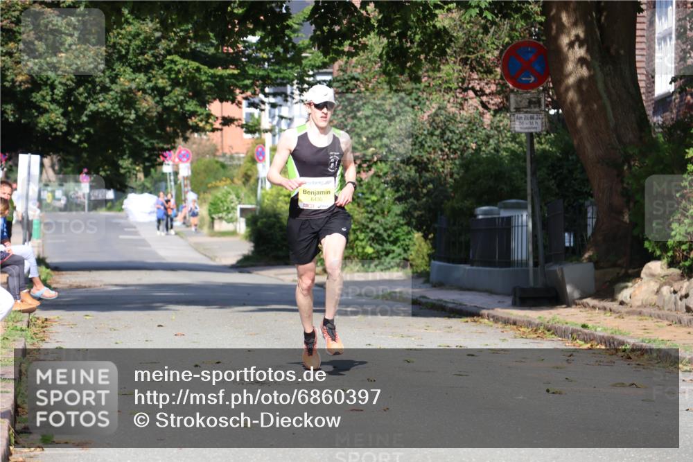 25.08.2024 - 20. Blankeneser Heldenlauf Strokosch-Dieckow http://msf.ph/oto/6860397 25.08.2024 10:09:04 Ziel 6436 meine-sportfotos.de