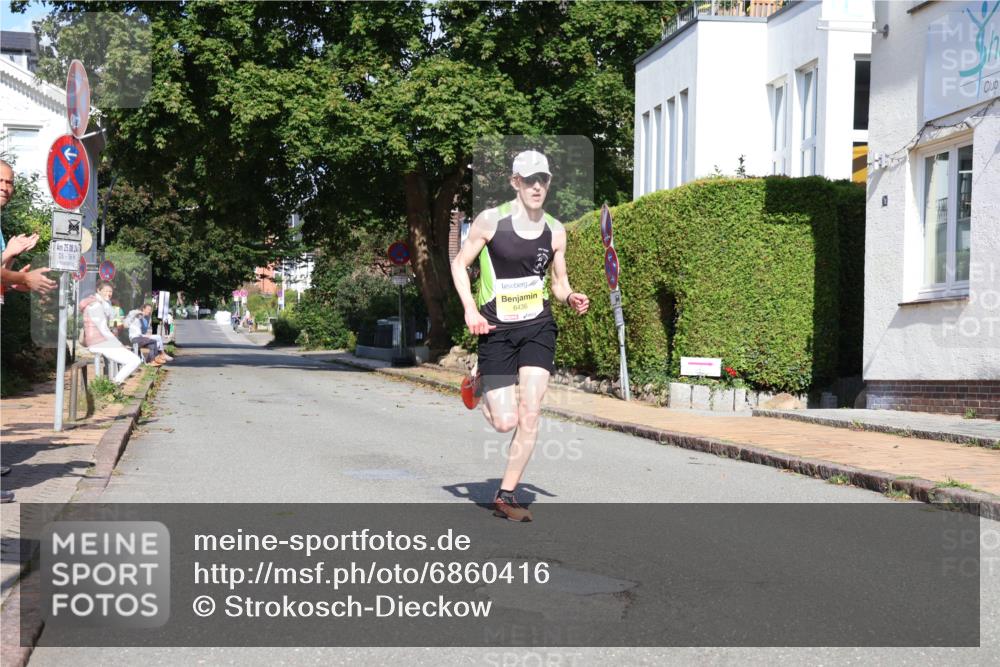 25.08.2024 - 20. Blankeneser Heldenlauf Strokosch-Dieckow http://msf.ph/oto/6860416 25.08.2024 10:09:07 Ziel 6436 meine-sportfotos.de