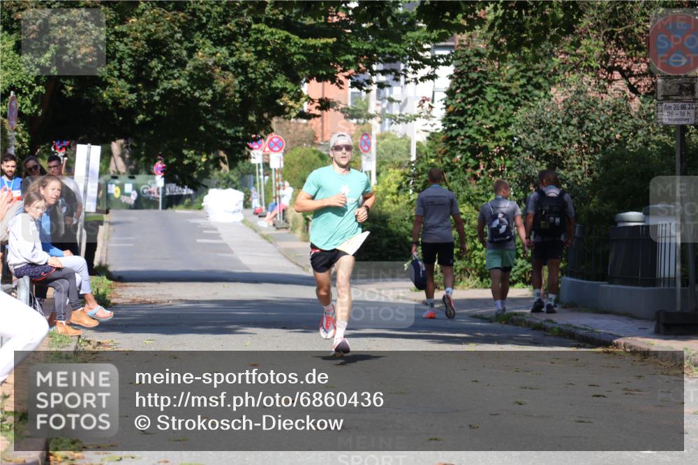 25.08.2024 - 20. Blankeneser Heldenlauf Strokosch-Dieckow http://msf.ph/oto/6860436 25.08.2024 10:09:52 Ziel 6012 meine-sportfotos.de