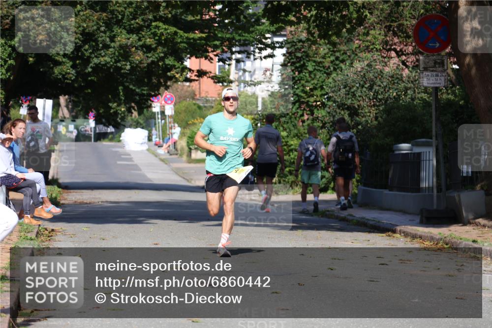 25.08.2024 - 20. Blankeneser Heldenlauf Strokosch-Dieckow http://msf.ph/oto/6860442 25.08.2024 10:09:53 Ziel 6012 meine-sportfotos.de