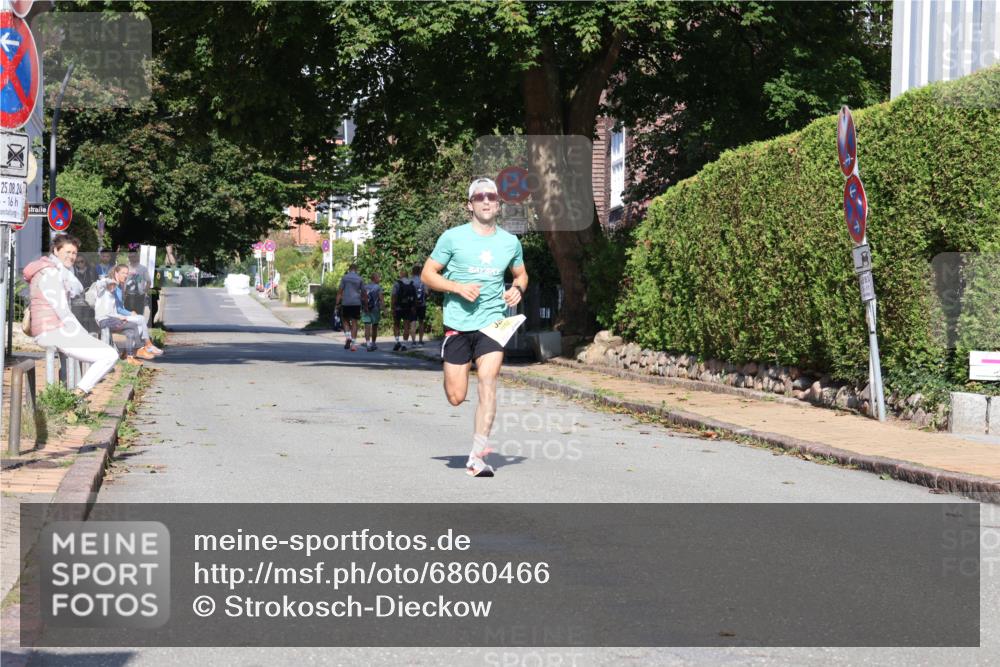 25.08.2024 - 20. Blankeneser Heldenlauf Strokosch-Dieckow http://msf.ph/oto/6860466 25.08.2024 10:09:55 Ziel 6012 meine-sportfotos.de