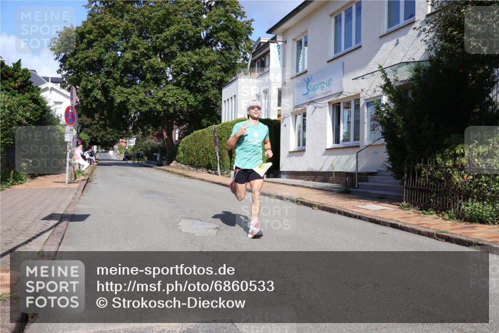 25.08.2024 - 20. Blankeneser Heldenlauf Strokosch-Dieckow http://msf.ph/oto/6860533 25.08.2024 10:09:57 Ziel 6012 meine-sportfotos.de