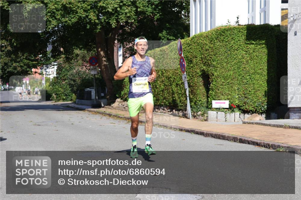 25.08.2024 - 20. Blankeneser Heldenlauf Strokosch-Dieckow http://msf.ph/oto/6860594 25.08.2024 10:10:46 Ziel 6361 meine-sportfotos.de