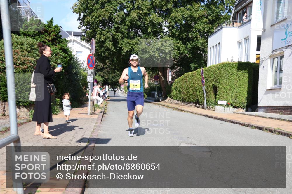 25.08.2024 - 20. Blankeneser Heldenlauf Strokosch-Dieckow http://msf.ph/oto/6860654 25.08.2024 10:11:29 Ziel 6270 meine-sportfotos.de