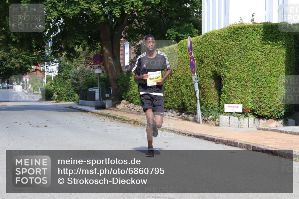 25.08.2024 - 20. Blankeneser Heldenlauf Strokosch-Dieckow http://msf.ph/oto/6860795 25.08.2024 10:12:53 Ziel 6208 meine-sportfotos.de