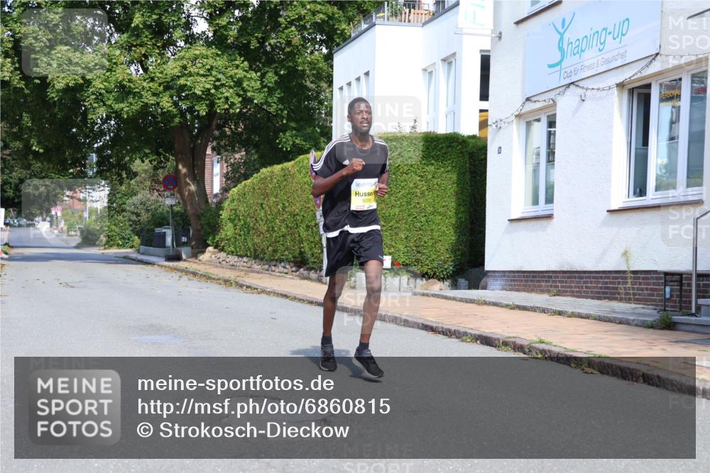 25.08.2024 - 20. Blankeneser Heldenlauf Strokosch-Dieckow http://msf.ph/oto/6860815 25.08.2024 10:12:53 Ziel 6208 meine-sportfotos.de